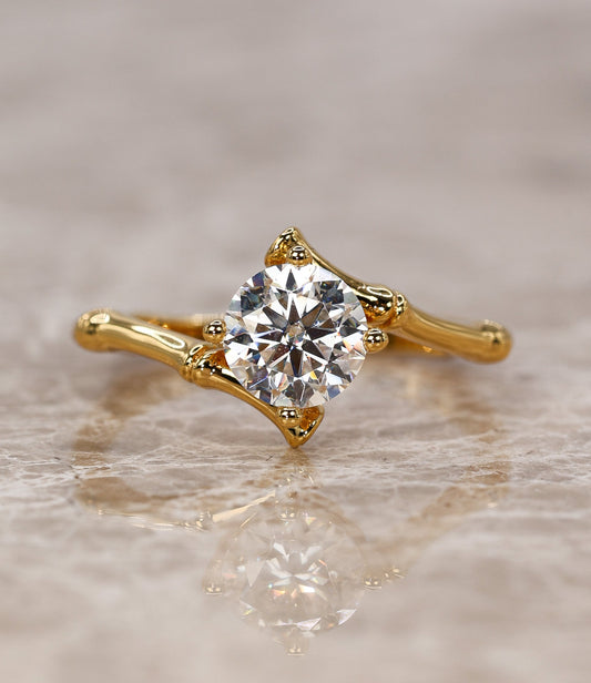 Solira Moissanit Ring