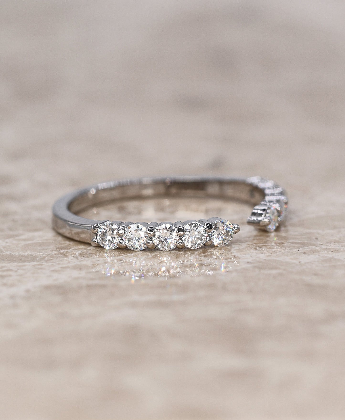 Caeli Moissanite Ring Silver