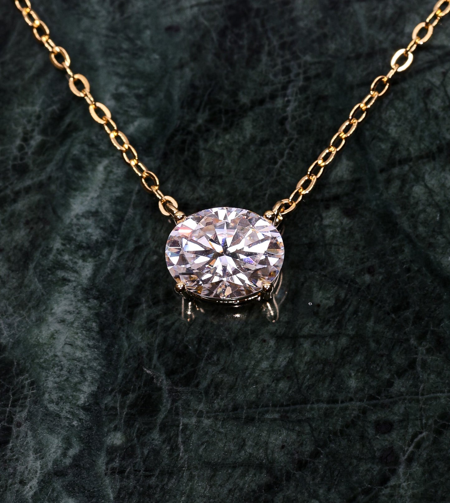 Elara Moissanite Necklace