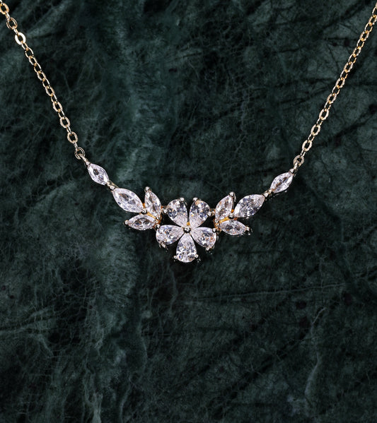 Collar Petalyn