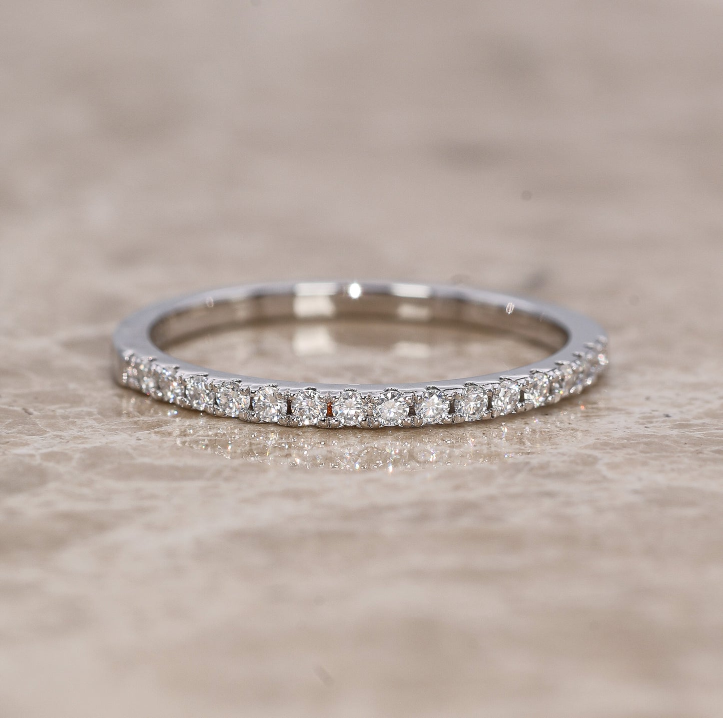 Avelis Moissanite Ring