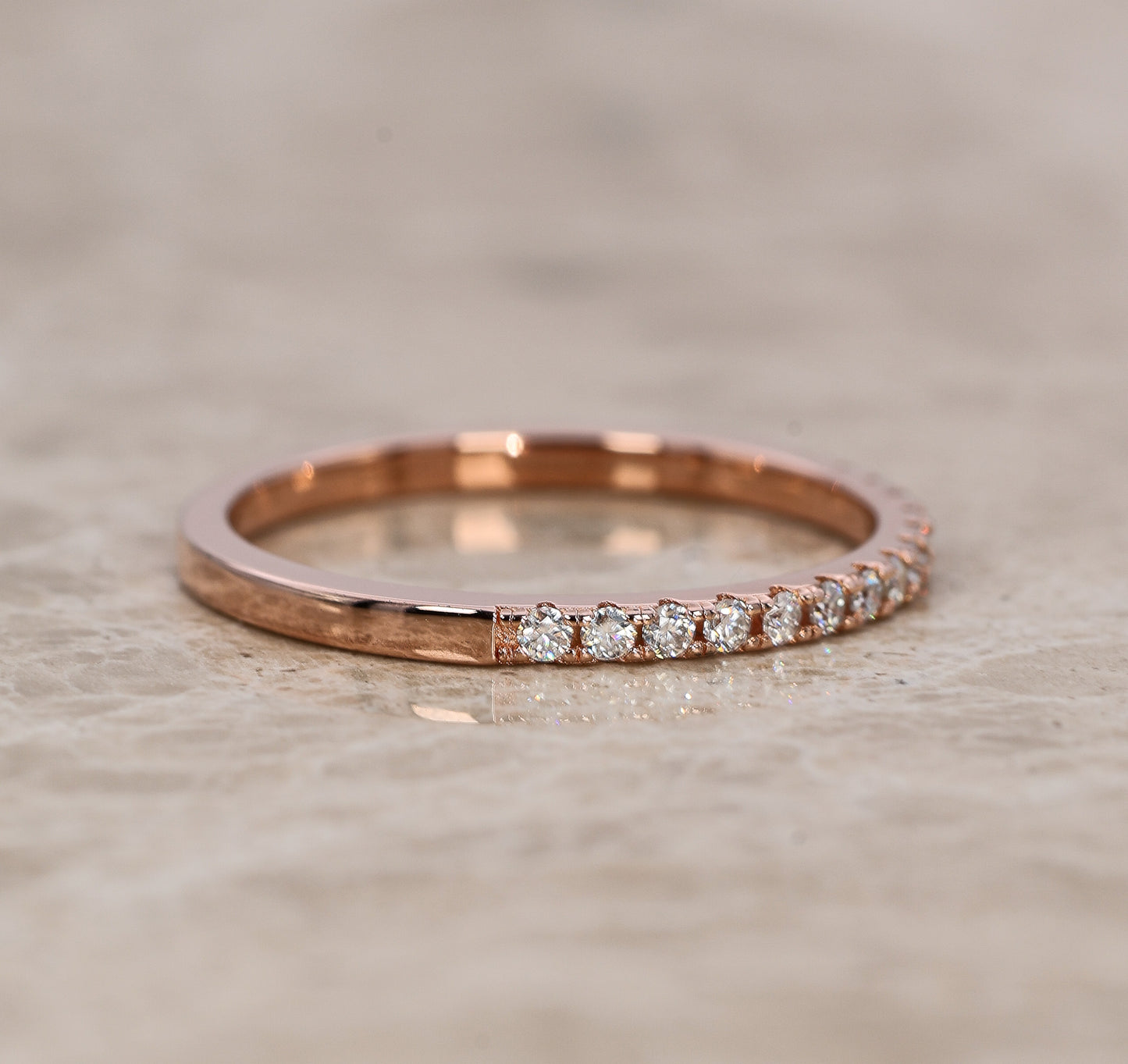Avelis Moissanite Ring