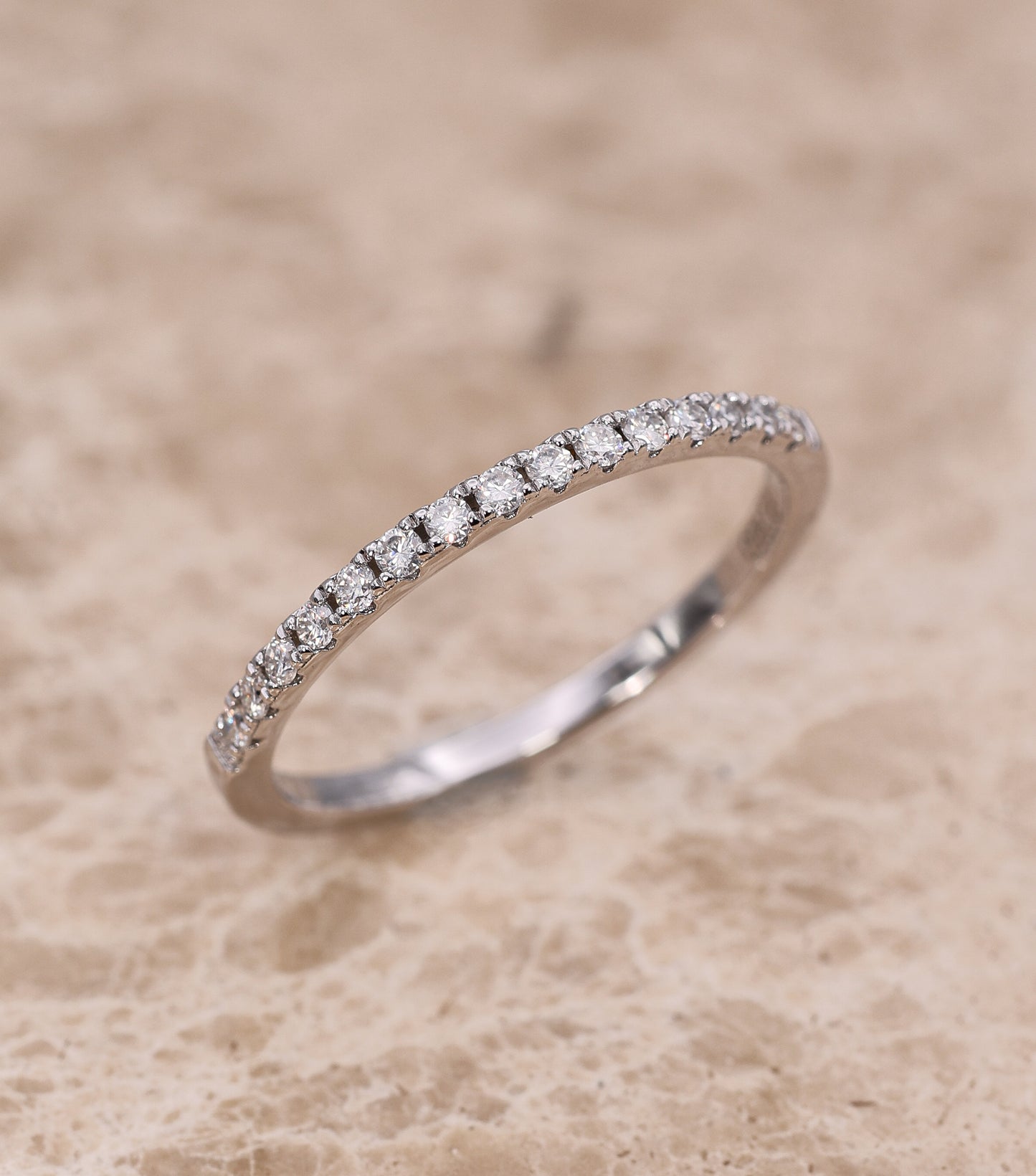 Avelis Moissanite Ring
