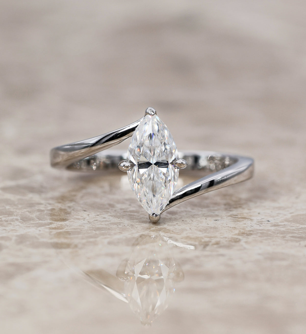 Aeris Moissanit Ring