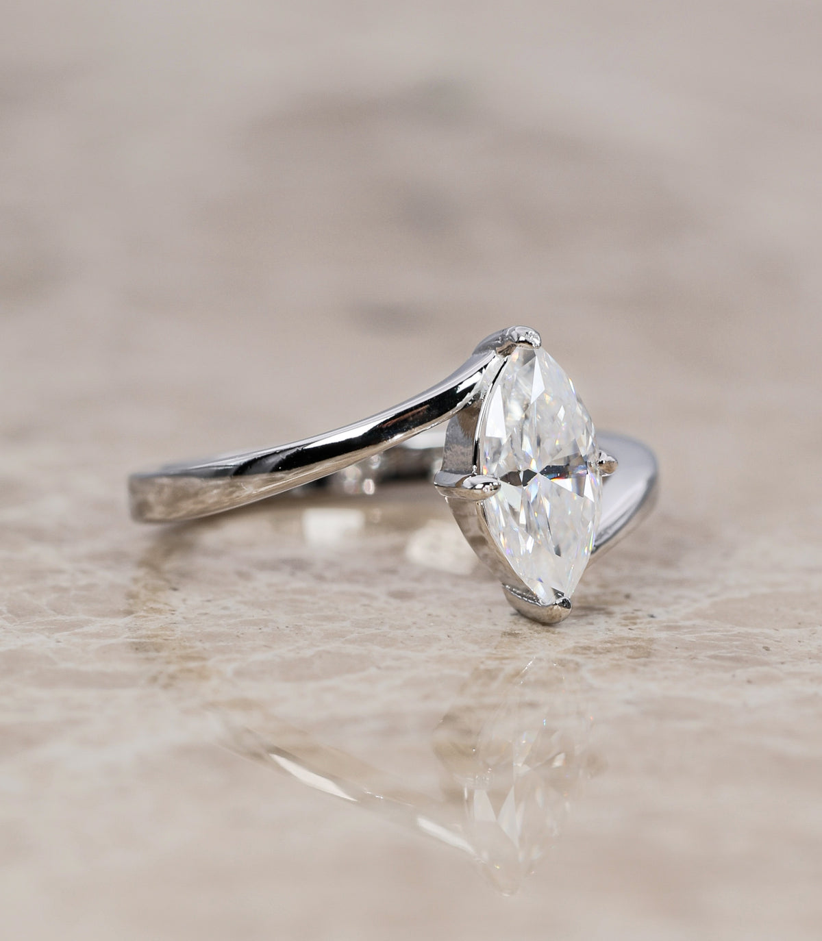 Aeris Moissanit Ring