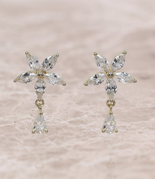 Pendientes Laria