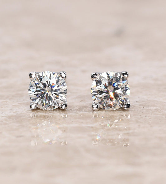 Veya Moissanite Stud Earrings