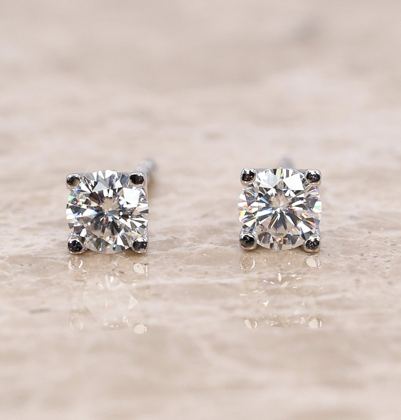 Veya Moissanite Stud Earrings